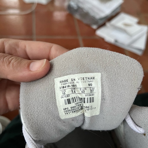 Women’s Nike Air size 10 - Picture 6 of 6